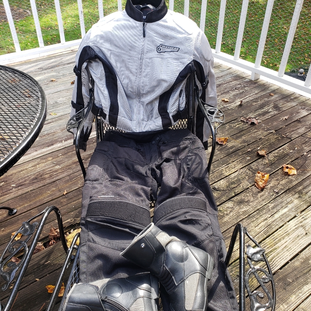 FirstGear Women's BMW Motorcycle Gear (NWOT) CAN BE SOLD SEPERATELY